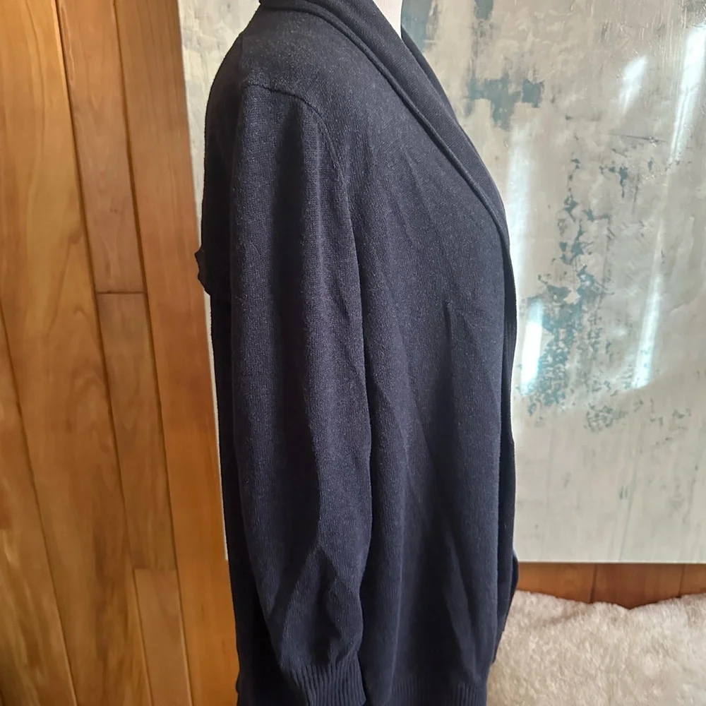 CAbi Cabi Women's Med.  Cardigan Sweater Blue Open Front Vented Back Victoria